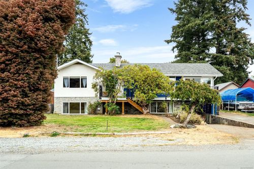 560 Ridley Dr, Victoria, BC, V9C1K4 | Card Image