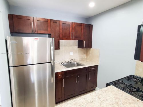 apt-310-1255 W 53rd St, Hialeah, FL, 33012-3097 | Card Image