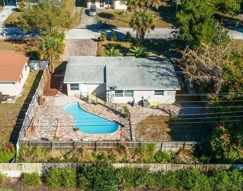703 5th Pl Sw, Vero Beach, FL, 32962-4518 | Card Image