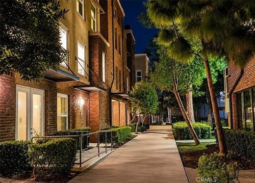 309 Metro Ct, Fullerton, CA, 92832-2481 | Card Image