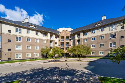 208-4 Dayspring Cir, Brampton, ON, L6P2Z5 | Card Image