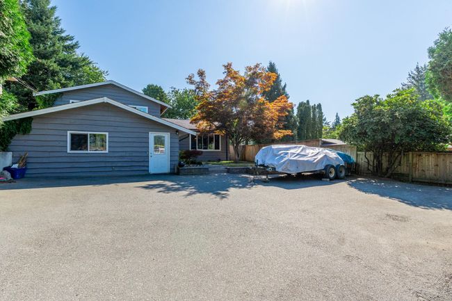 8024 Cedar Street, House other with 4 bedrooms, 2 bathrooms and null parking in Mission BC | Image 3
