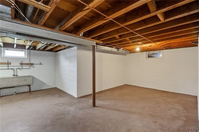 Basement | Image 33
