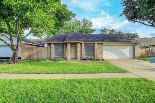 20215 Telegraph Square Ln, Katy, TX, 77449-3241 | Card Image