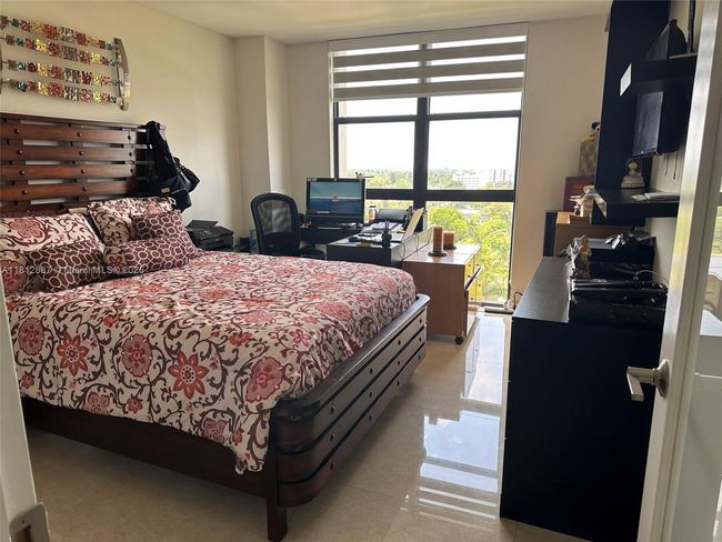 APT-1101 - 1000 Quayside Ter, Condo with 3 bedrooms, 3 bathrooms and null parking in Miami FL | Image 9