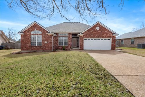 2312 S Pioneer Trl, Bryan, TX, 77808-2209 | Card Image