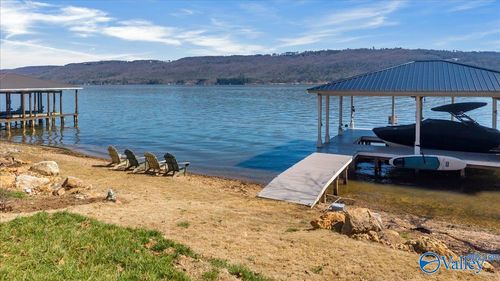 675 Monte Sano Dr, Scottsboro, AL, 35769-7906 | Card Image