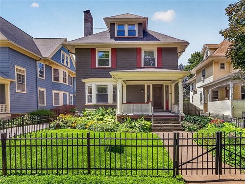 143 Barrington St, Rochester, NY, 14607-2901 | Card Image