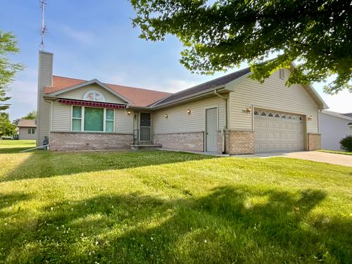 258 Ann Dr, Plymouth, WI, 53073-2630 | Card Image