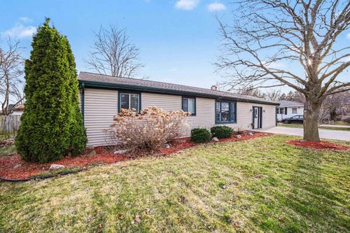 9855 Elmwood Drive, Tittabawassee Township, MI, 48623 | Card Image