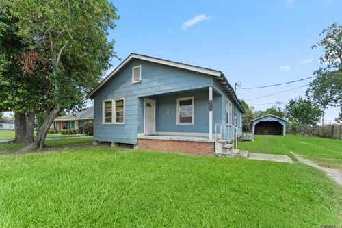 926 Louisiana Ave, Port Allen, LA, 70767-2022 | Card Image