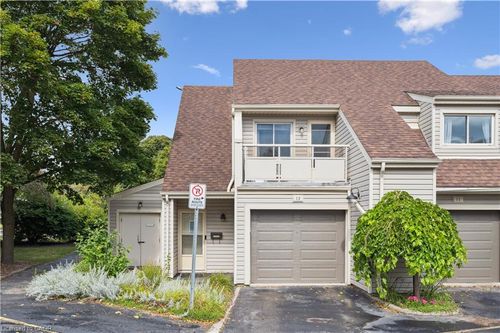 12-337 Kingswood Dr, Kitchener, ON, N2E1X5 | Card Image