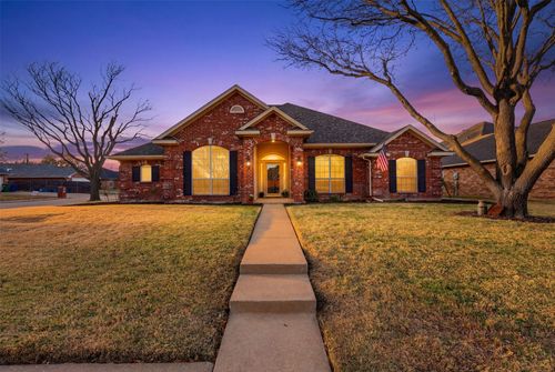 701 Queens Dr, Waxahachie, TX, 75165-1767 | Card Image