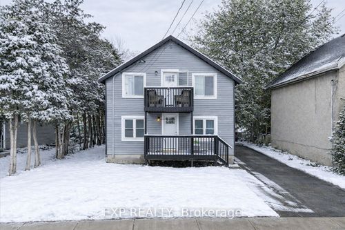 18 Delhi St, Brockville, ON, K6V4H3 | Card Image