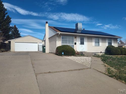 37 Massari Rd., Pueblo, CO, 81001-1923 | Card Image