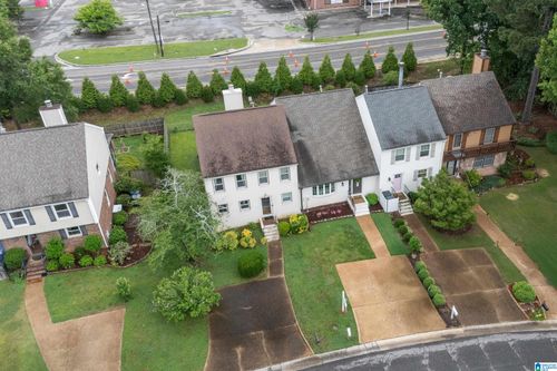 3846 Overton Manor Ln, Vestavia, AL, 35243-5313 | Card Image