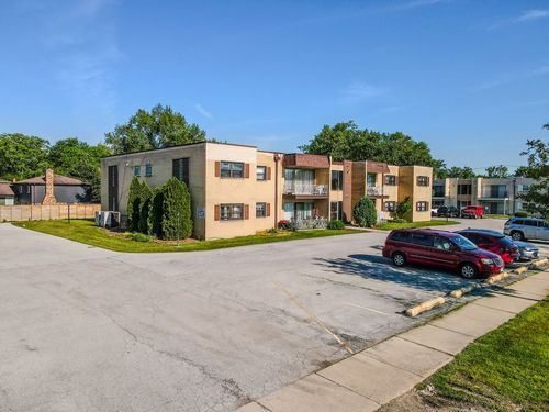 2-18320 Cherry Creek Dr, Homewood, IL, 60430-2954 | Card Image