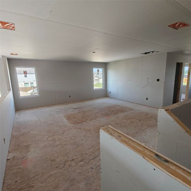 View of spare room | Image 7