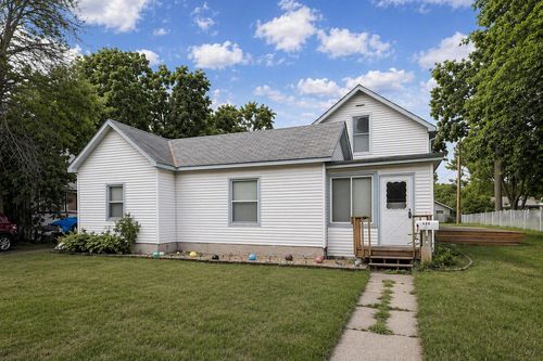 626 6th St W, Hastings, MN, 55033-1724 | Card Image