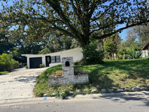 7942 Helston Dr, JACKSONVILLE, FL, 32208-2545 | Card Image