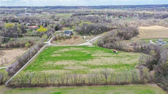 1605 Washington St, House other with 6 bedrooms, 5 bathrooms and null parking in Tonganoxie KS | Image 41