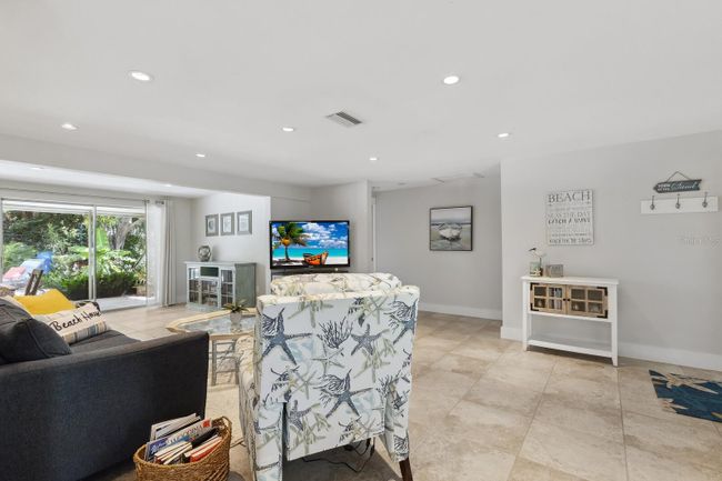 506 69 Th St, House other with 3 bedrooms, 2 bathrooms and null parking in HOLMES BEACH FL | Image 8