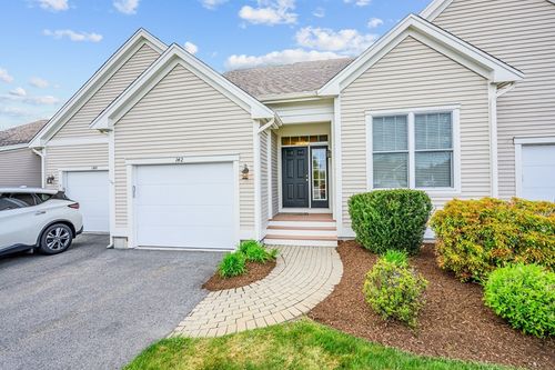 142-142 Leisure Green Dr, Mashpee, MA, 02649-2889 | Card Image