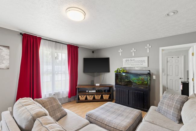 149 Cora St, House other with 4 bedrooms, 2 bathrooms and null parking in Portland TN | Image 5