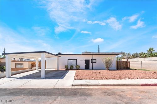1700 Sweeney Ave, Las Vegas, NV, 89104-1927 | Card Image