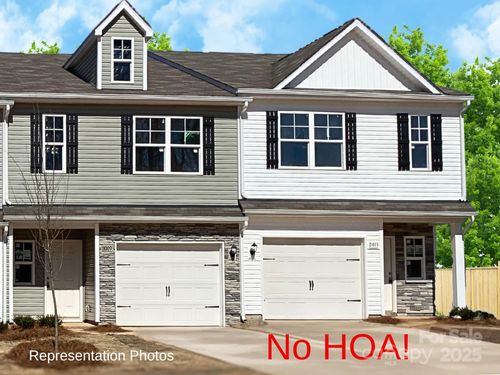 2013 Mcdonald Dr, Charlotte, NC, 28216-3233 | Card Image