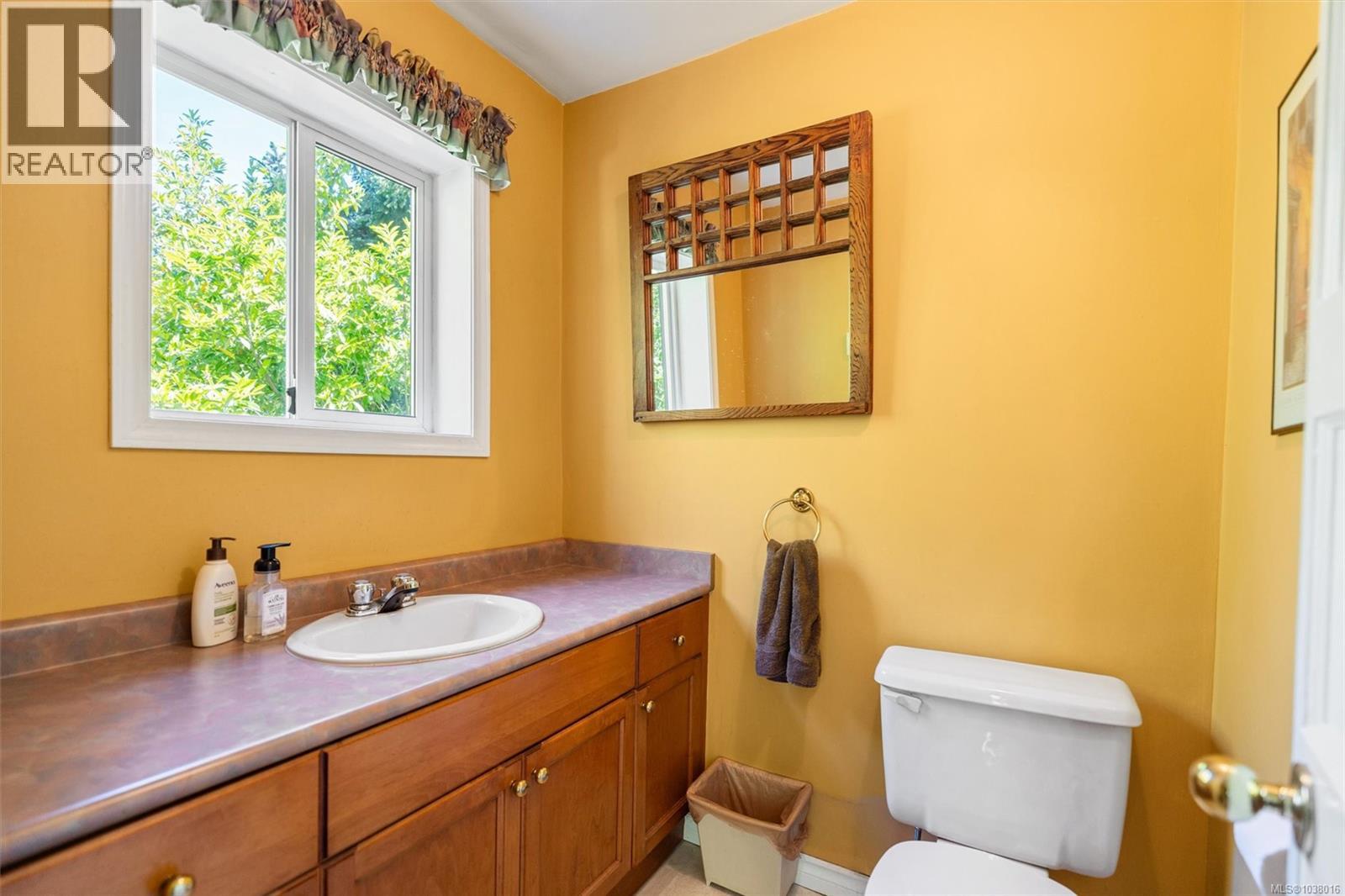 Residential in North Saanich 4