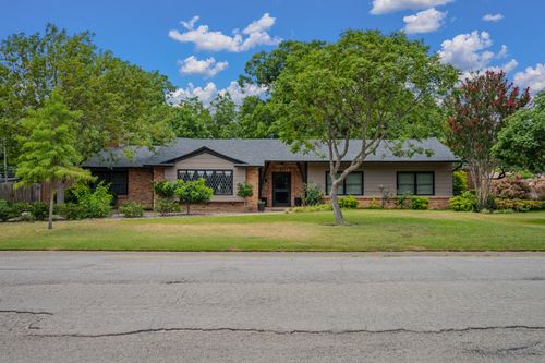 1214 Loma Alta Pl, Cleburne, TX, 76033-6019 | Card Image