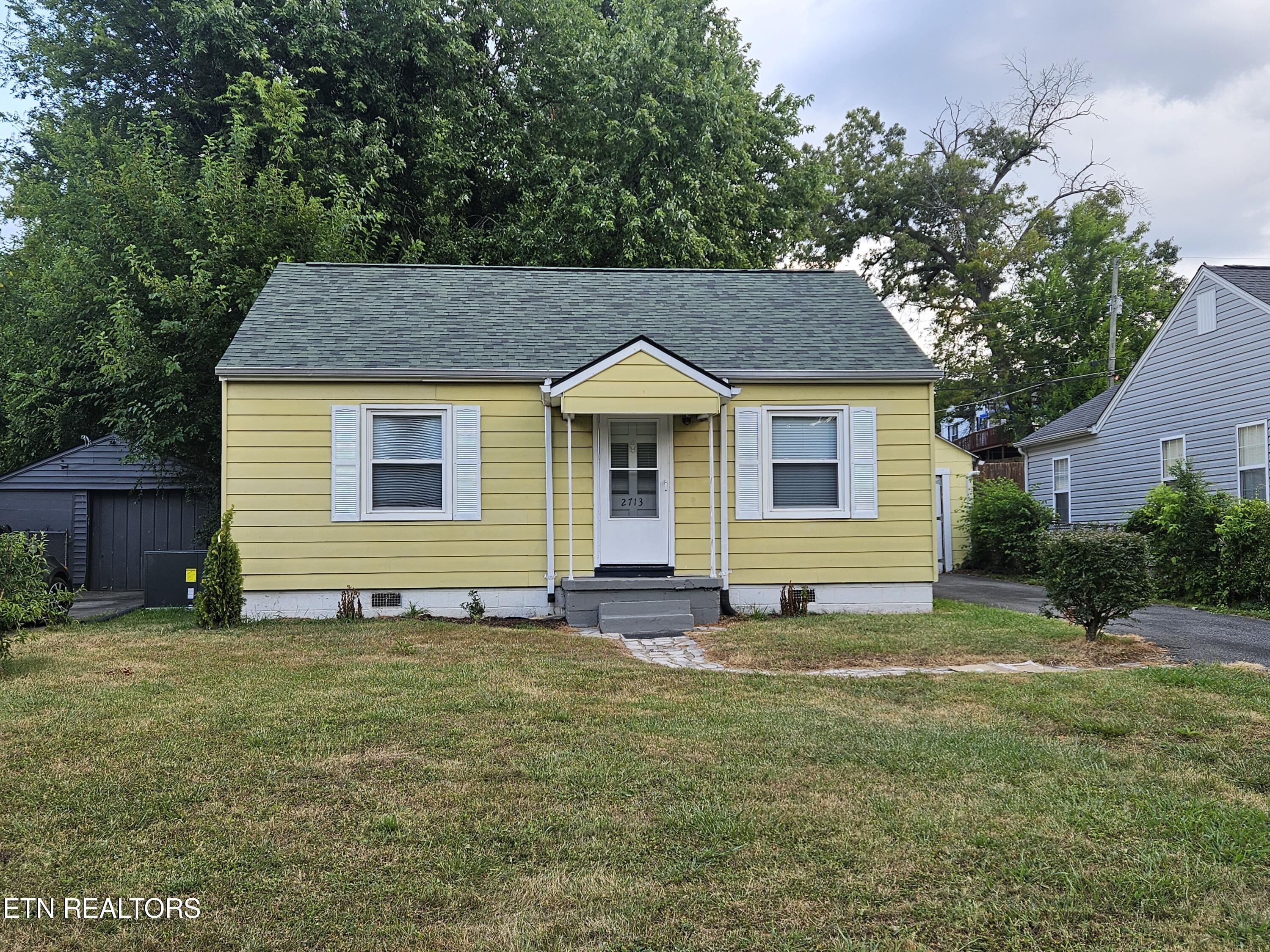 Boright Pl, Knoxville, TN 37917