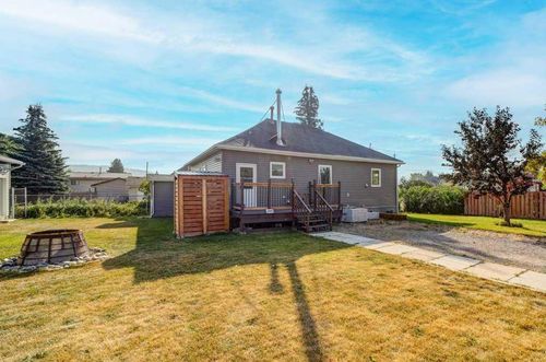 1002 227 Street, Hillcrest, AB, T0K1C0 | Card Image