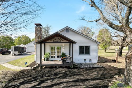 1533 Middlesettlements Rd, Maryville, TN, 37801-1755 | Card Image