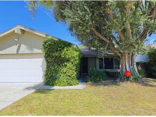 24389 La Glorita Cir, Newhall, CA, 91321-2369 | Card Image