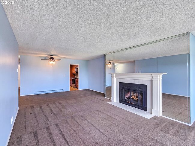 BLDG-25 - 213 Oswego Smt, Condo with 2 bedrooms, 2 bathrooms and 1 parking in Lake Oswego OR | Image 18