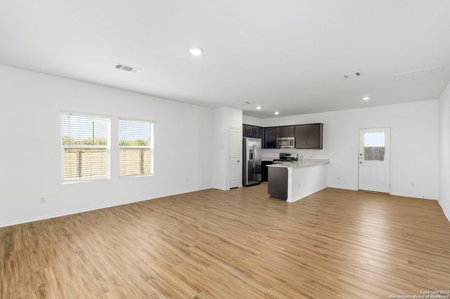 385 Soapstone Pass, House other with 4 bedrooms, 3 bathrooms and null parking in Maxwell TX | Image 6