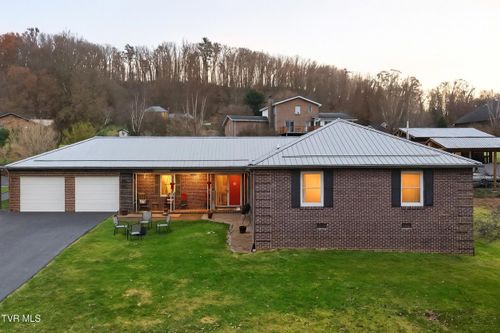 270 Bogey Dr, Abingdon, VA, 24211-3608 | Card Image