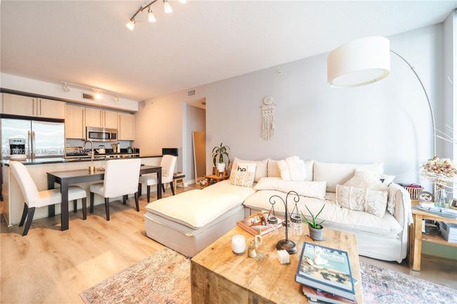 1115-N - 1111 Sw 1 St Ave, Condo with 1 bedrooms, 1 bathrooms and null parking in Miami FL | Image 12