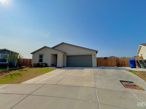 7303 Sepulveda Ct, Bakersfield, CA, 93313-4012 | Card Image