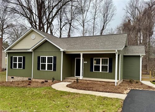 514 Watlington Dr, Reidsville, NC, 27320-6100 | Card Image