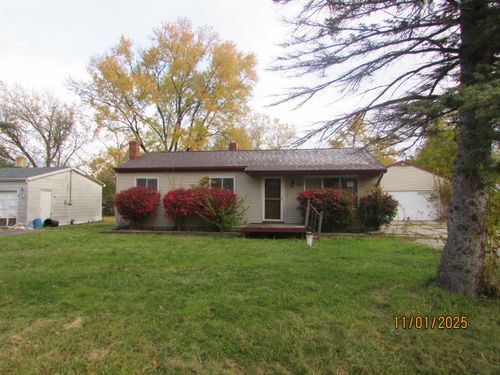 1104 Lucharles Ave, Mount Morris, MI, 48458-2135 | Card Image