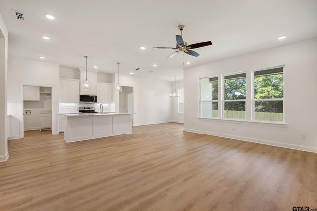 217 August Drive, House other with 4 bedrooms, 2 bathrooms and null parking in Bullard TX | Image 9