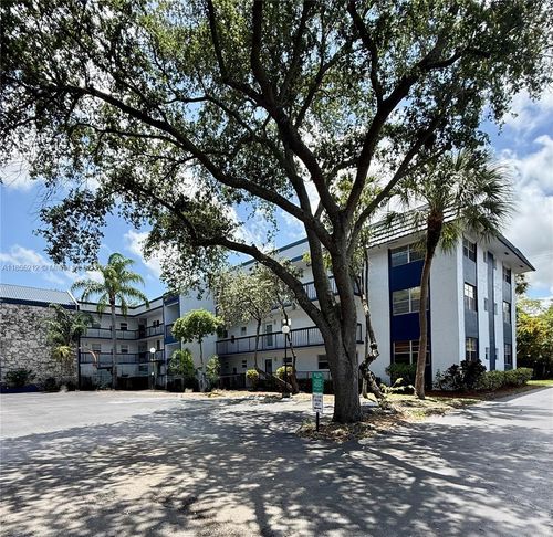 apt-104-3060 Holiday Springs Blvd, Margate, FL, 33063-5423 | Card Image