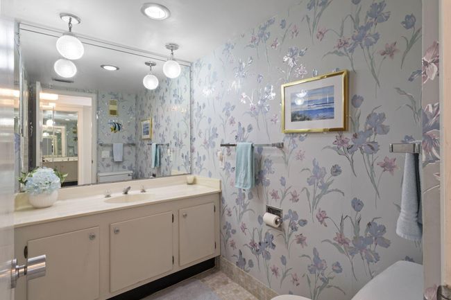 APT-104 - 3472 Ne Causeway Blvd, Condo with 2 bedrooms, 2 bathrooms and null parking in Jensen Beach FL | Image 27