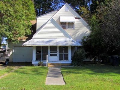 240 Hollywood Avenue, House other with 3 bedrooms, 1 bathrooms and null parking in Hampton VA | Image 1