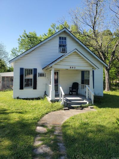 803 Pine Avenue, House other with 3 bedrooms, 1 bathrooms and null parking in Mena AR | Image 2