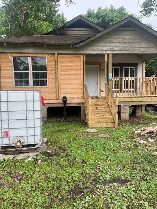 233 W 73rd St, Shreveport, LA, 71106-4201 | Card Image