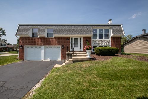 1415 Worden Way, Elk Grove Village, IL, 60007-3152 | Card Image